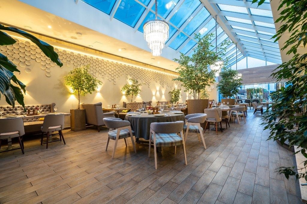 restaurants-restaurant