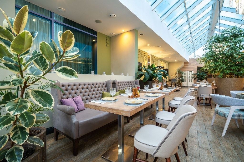 restaurants-restaurant