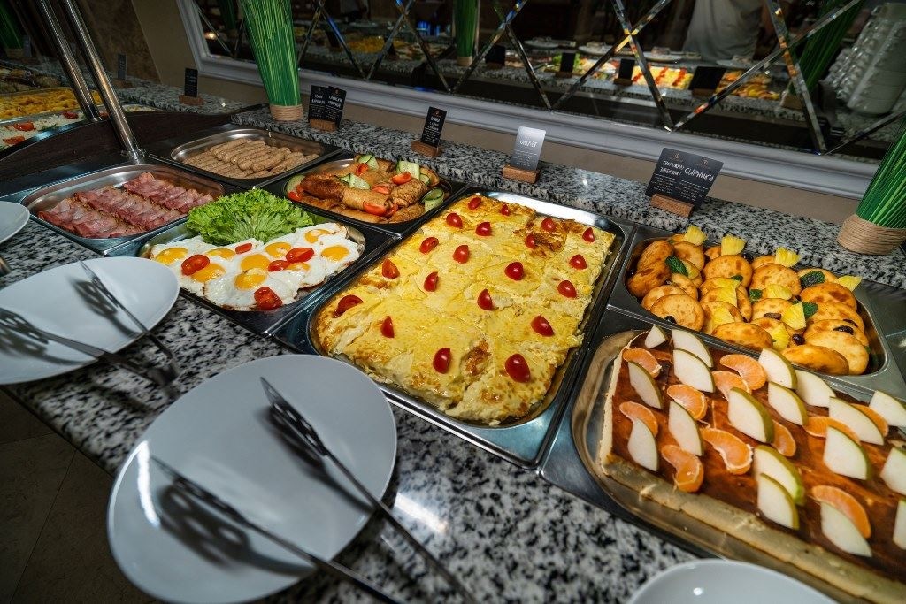 restaurants-restaurant