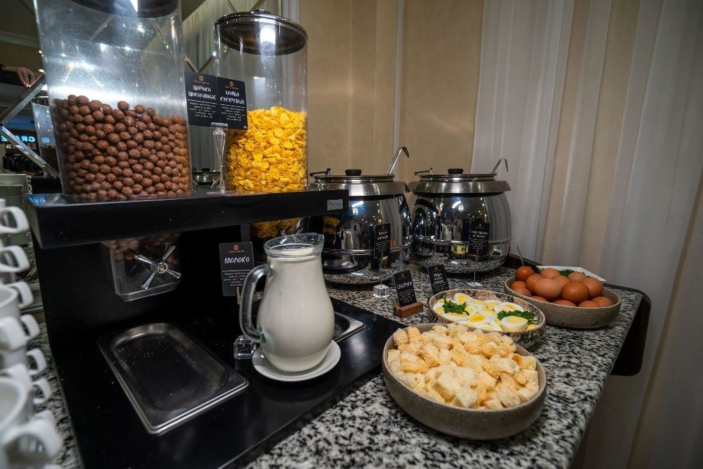 restaurants-restaurant