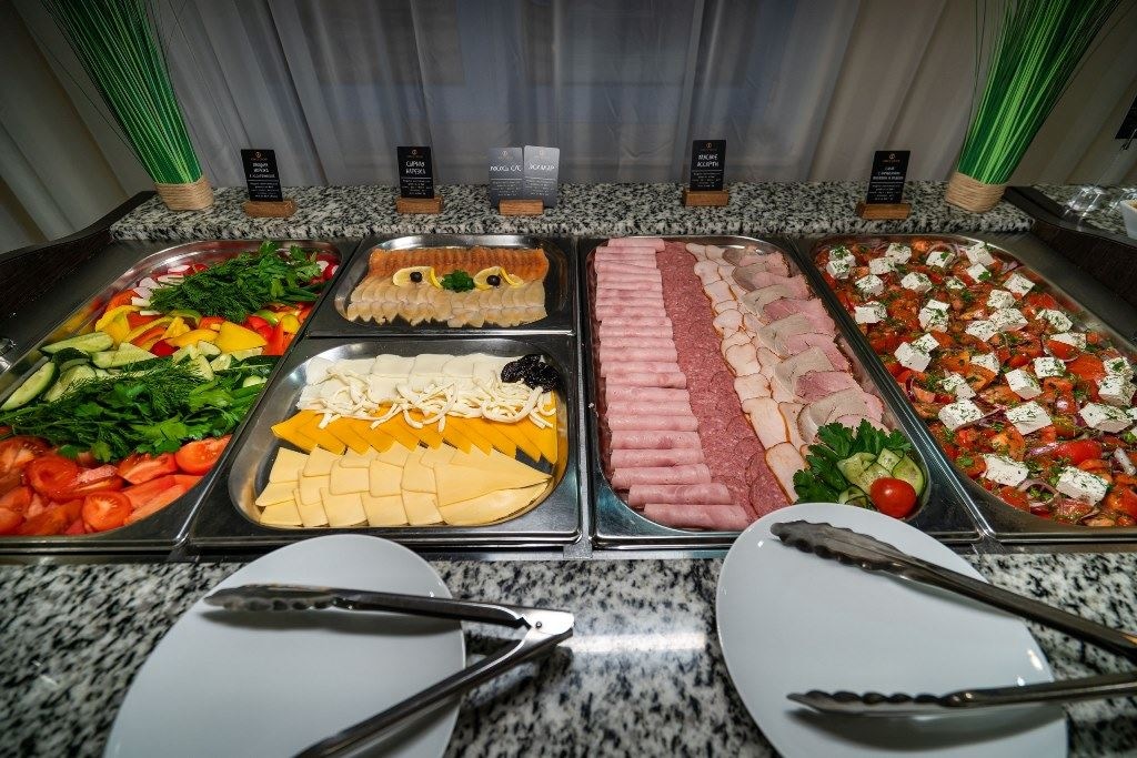 restaurants-restaurant