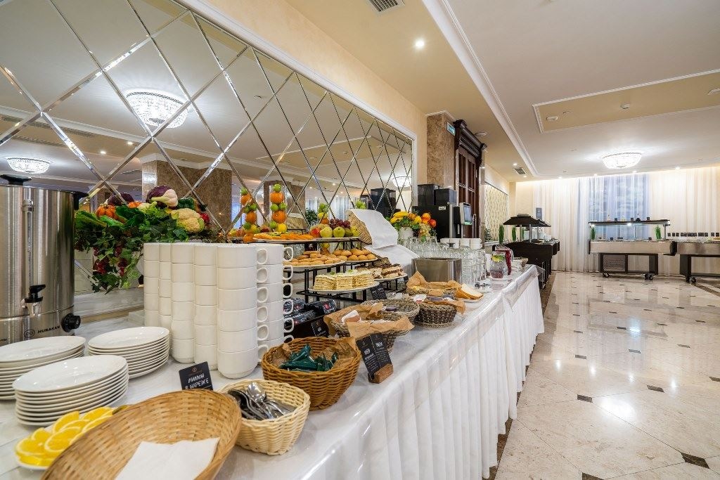 restaurants-restaurant