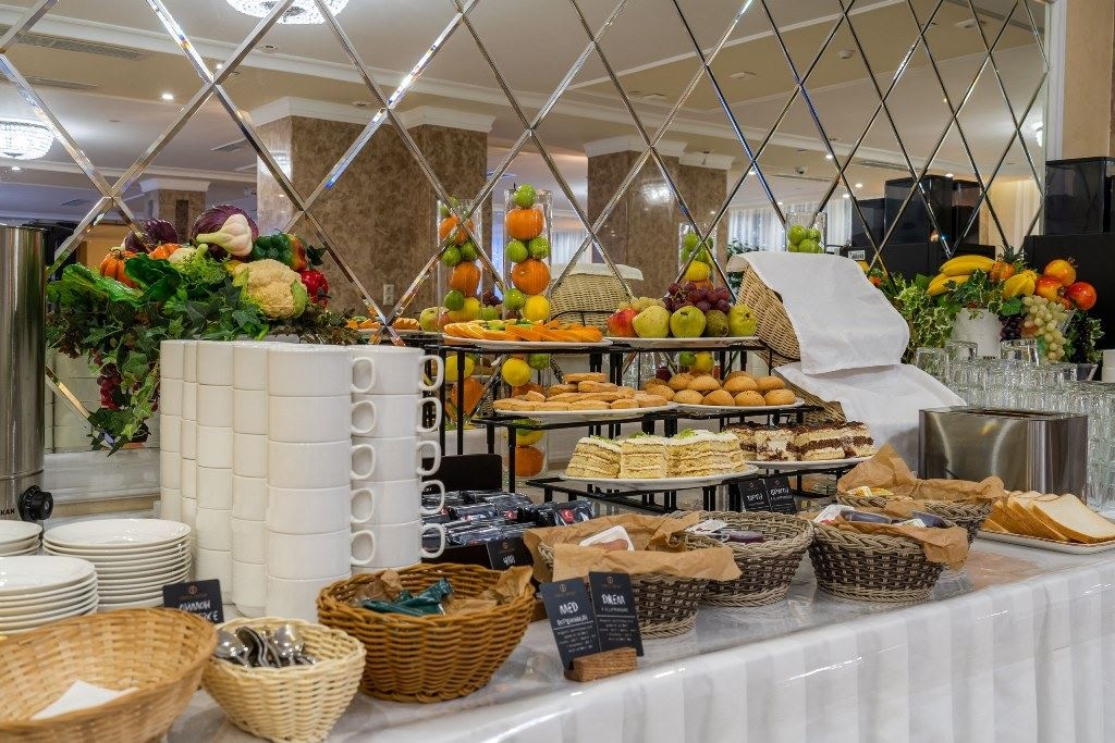 restaurants-restaurant