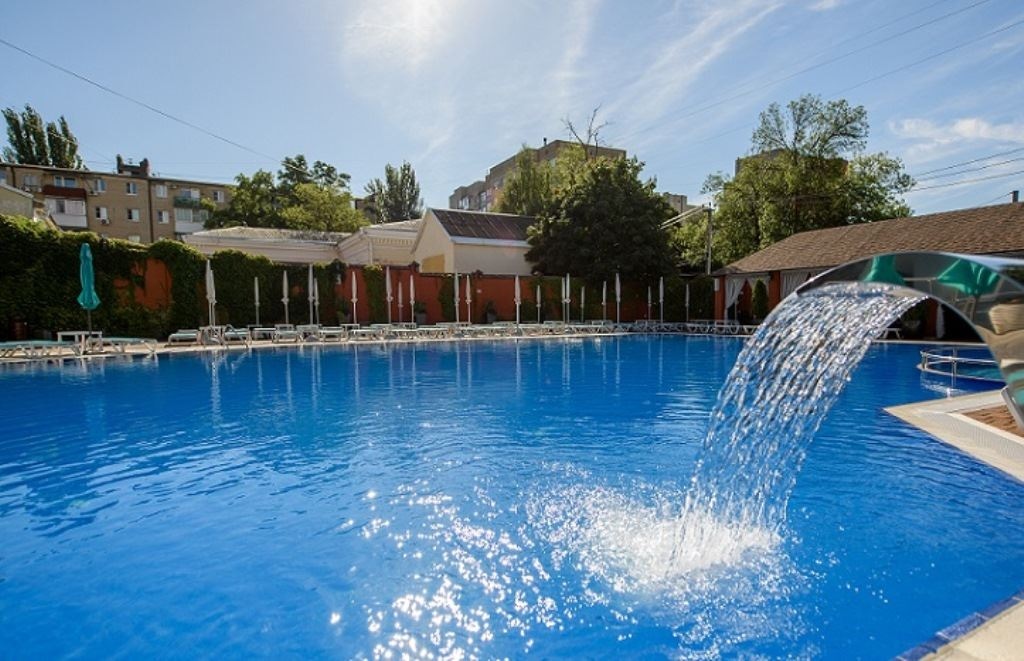 pools-outdoor-pool
