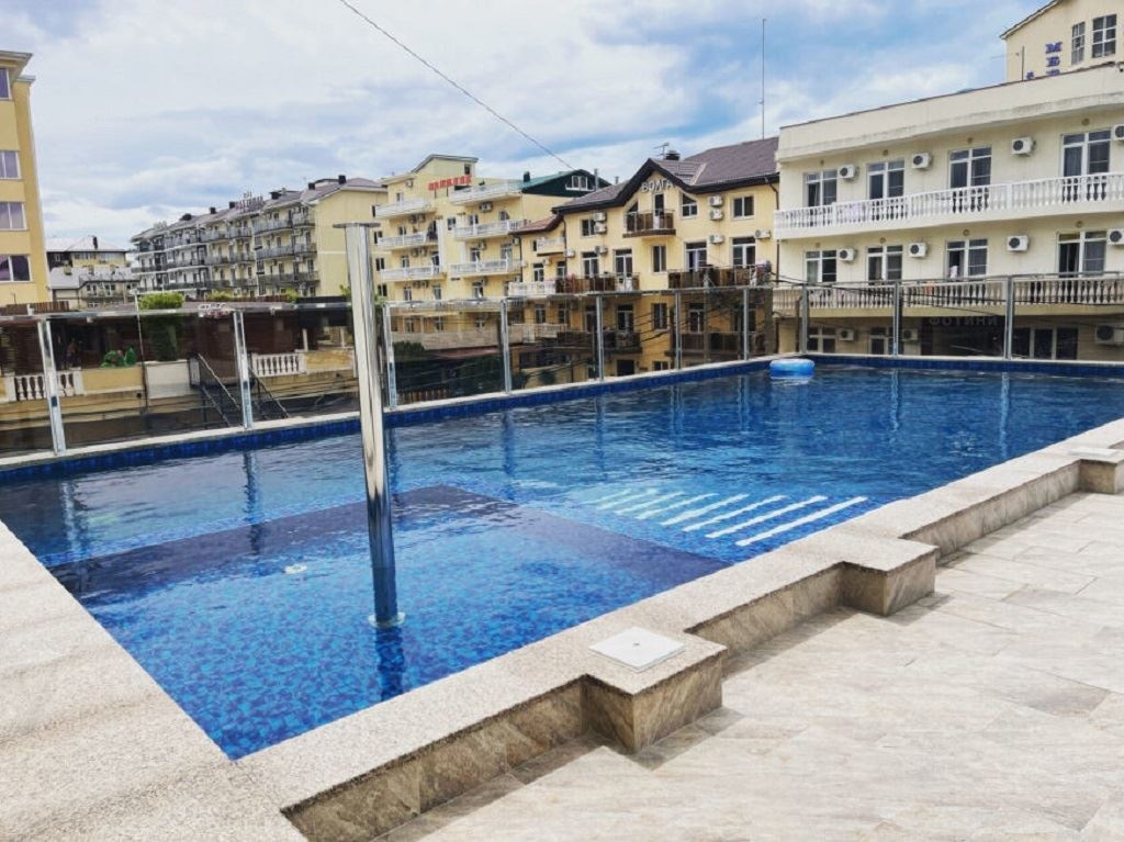 pools-outdoor-pool