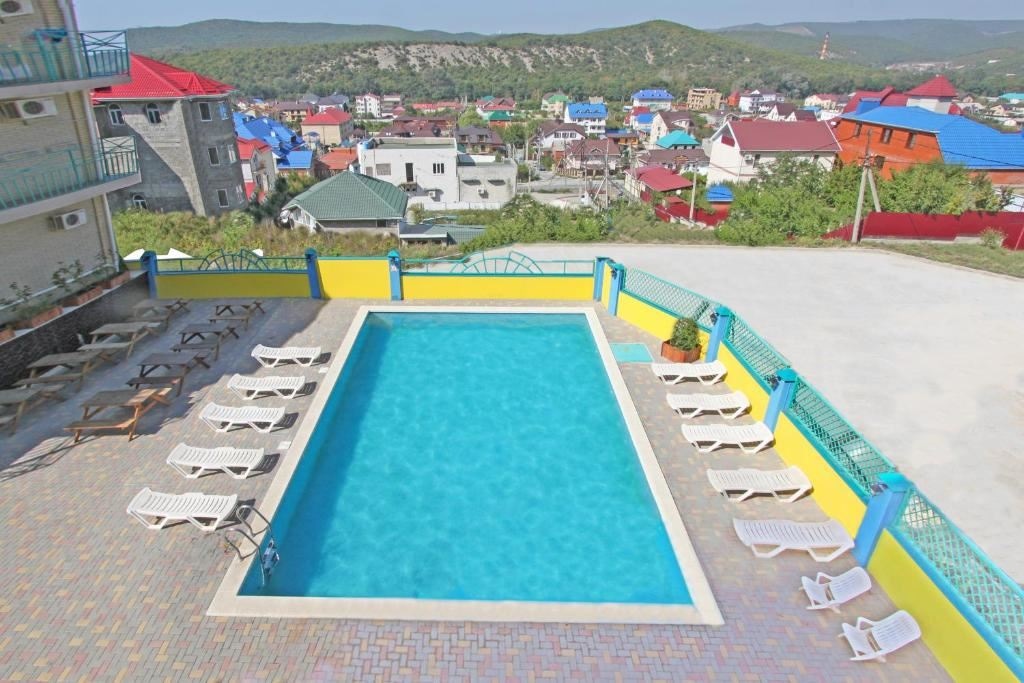 pools-outdoor-pool