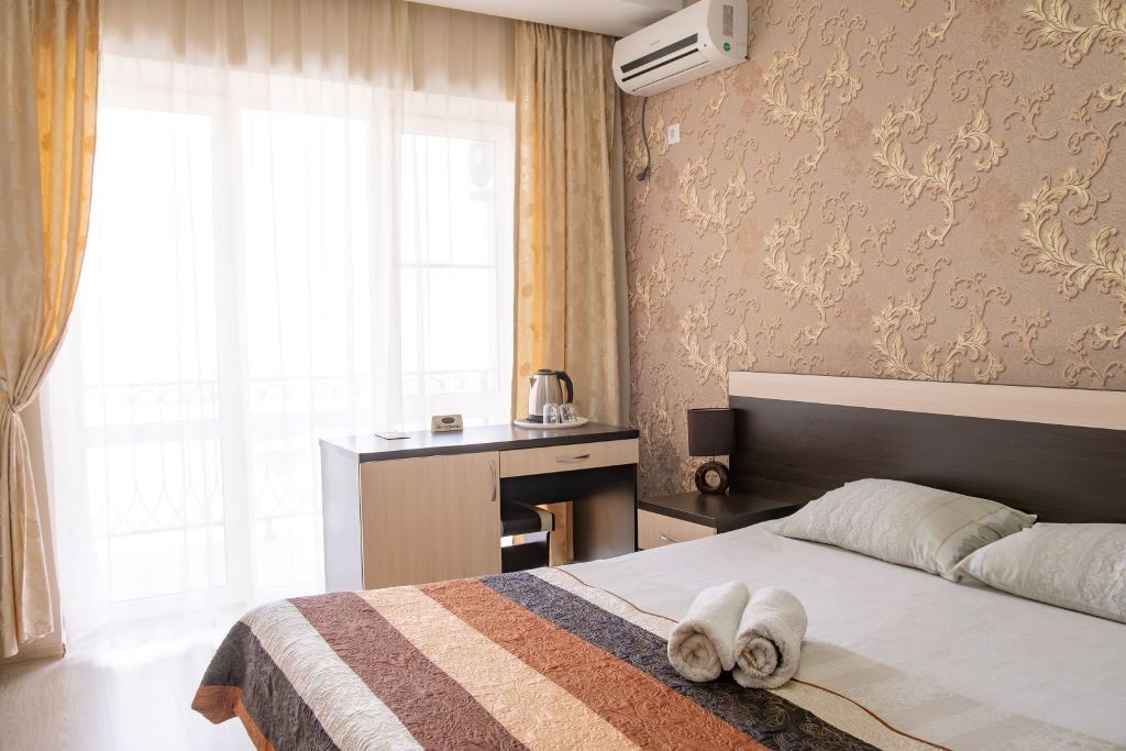 rooms-comfort-with-balcony