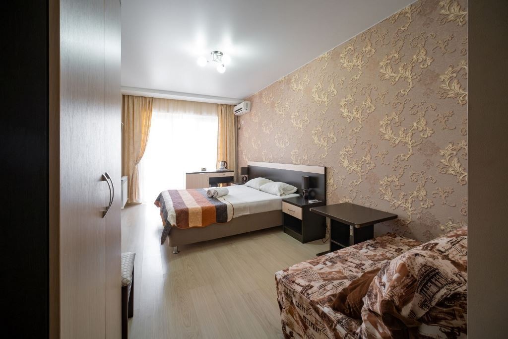 rooms-comfort-with-balcony