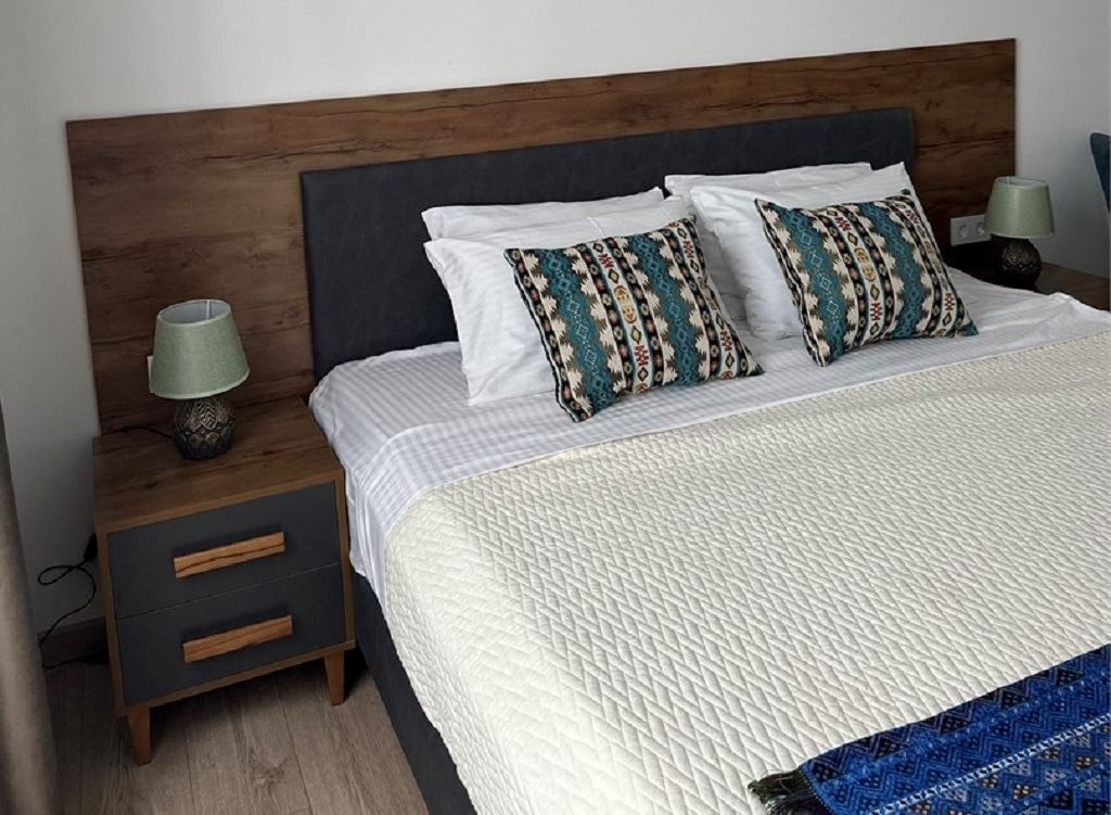 rooms-полулюкс-с-патио-и-видом-на-море