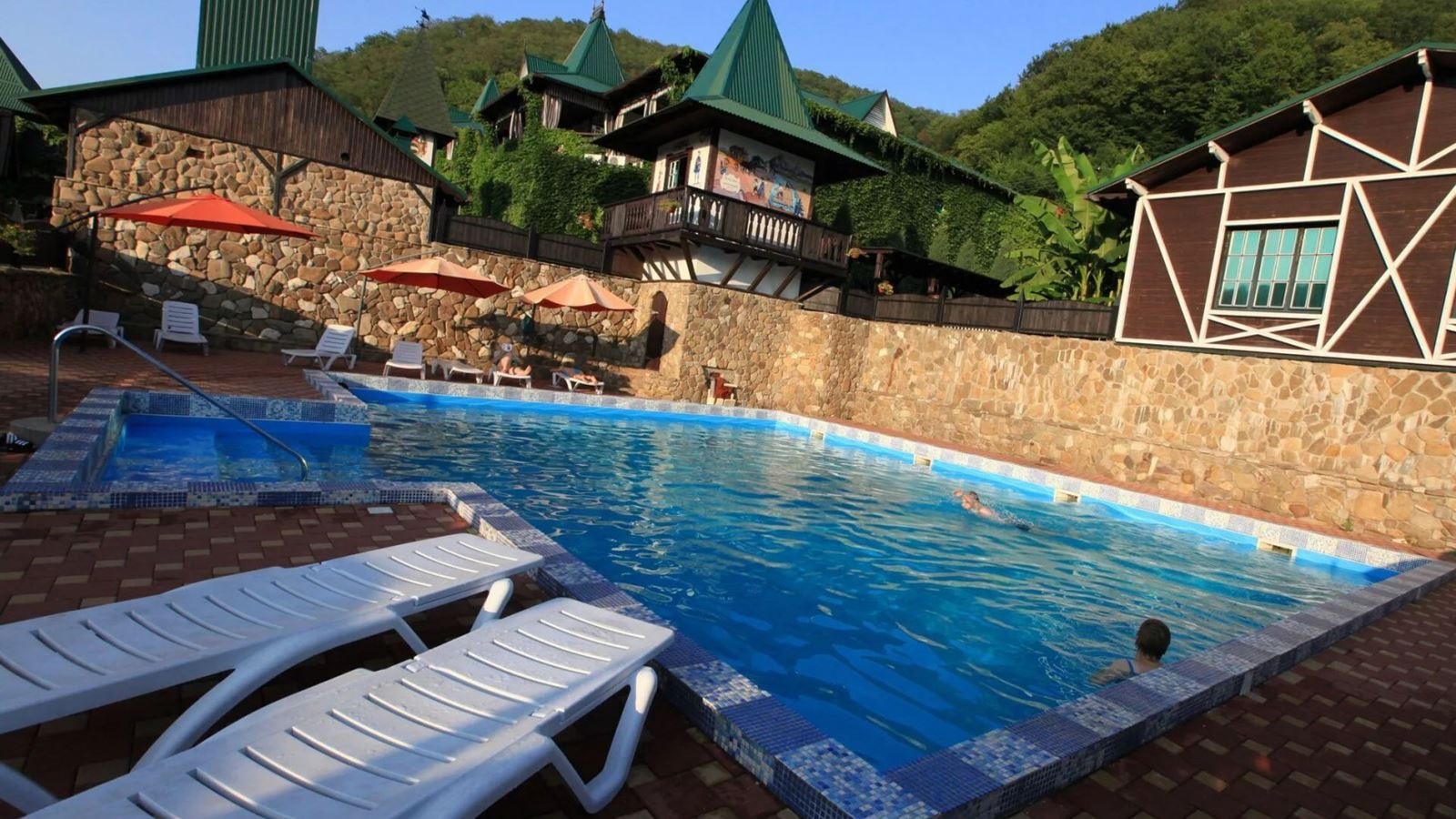 pools-outdoor-pool