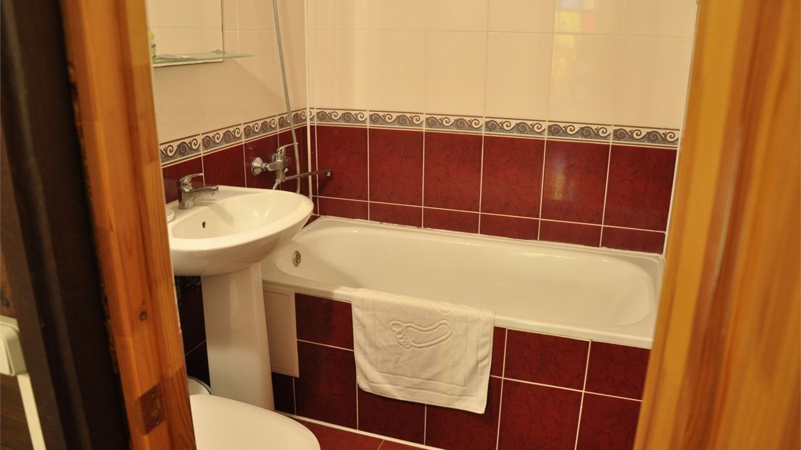 rooms-2местный-1комнатный-номер-с-двухспальной-кроватью