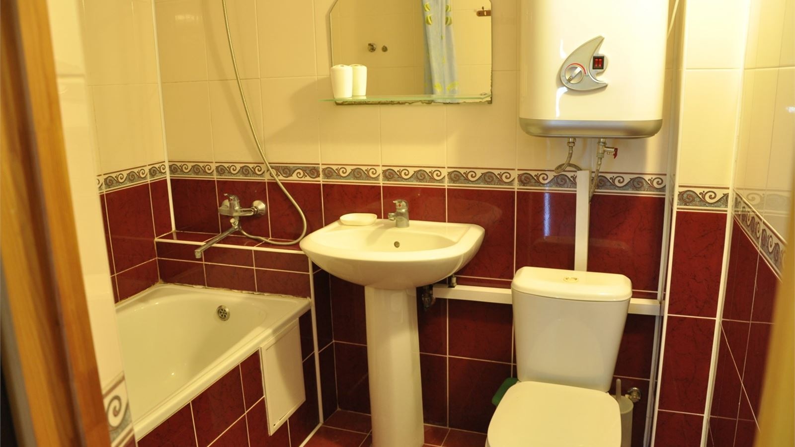 rooms-5местный-2комнатный-номер-с-пятью-односпальными-кроватями