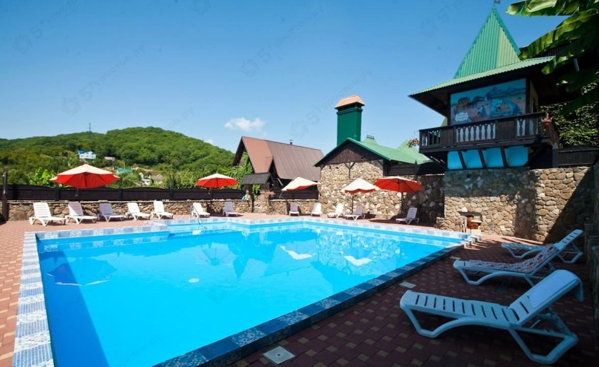 pools-outdoor-pool
