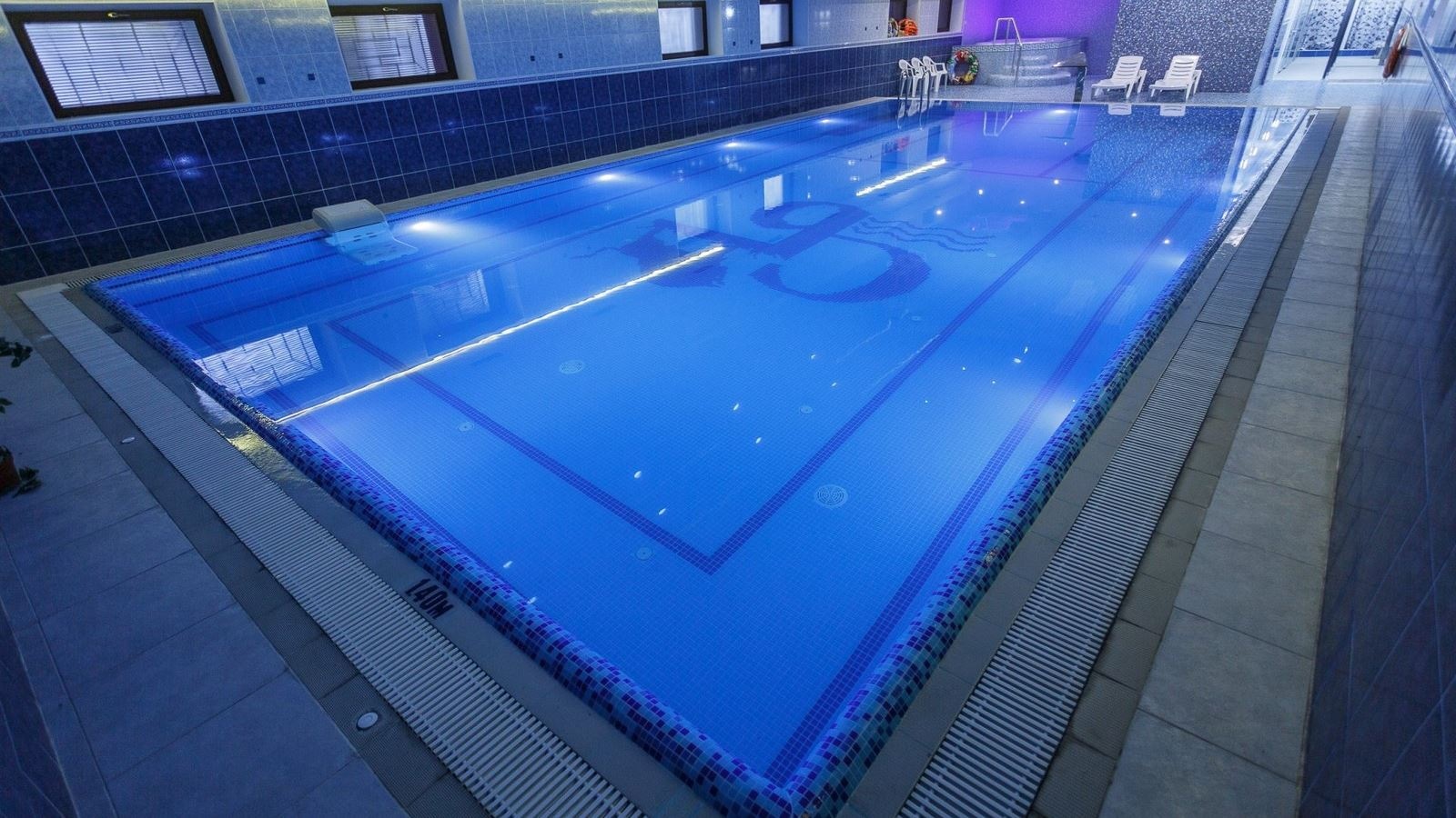 pools-indoor-pool