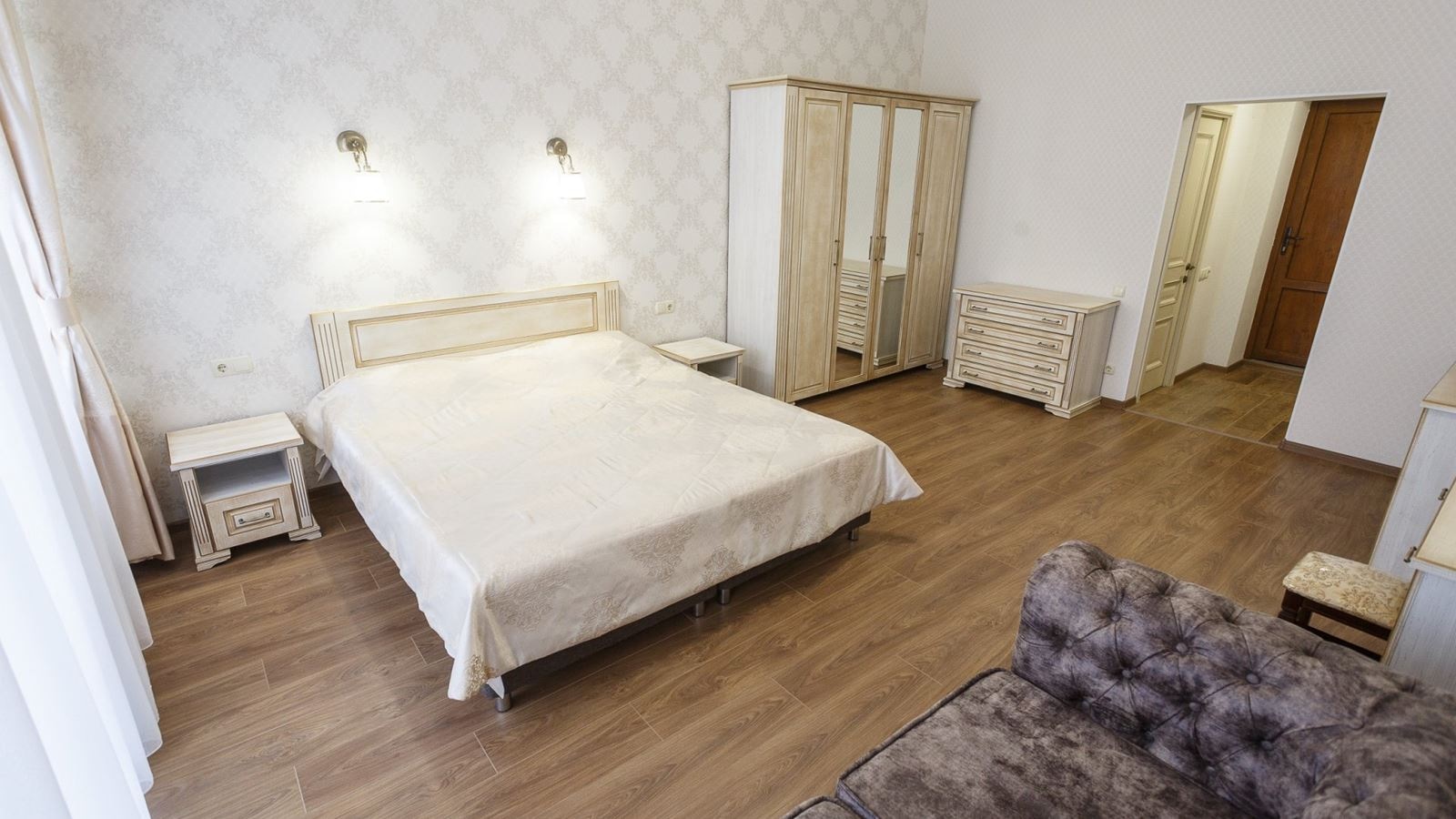 rooms-2-местный-1-комнатный-джуниор-сюит-корпус-№1