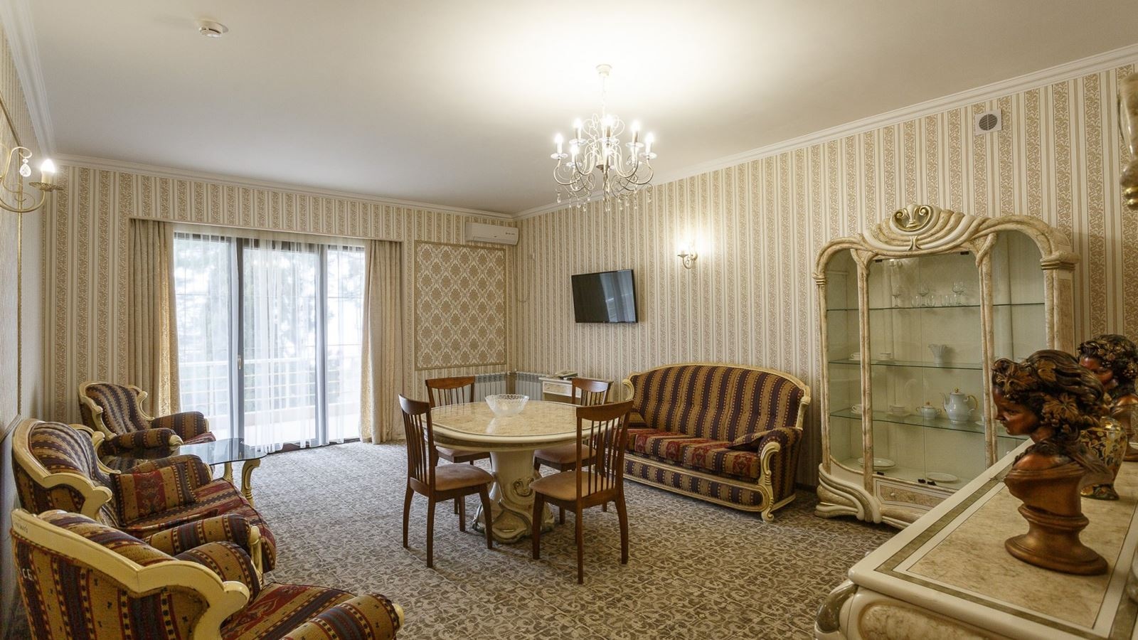 rooms-2-местный-3-комнатный-сюит-корпус-№2