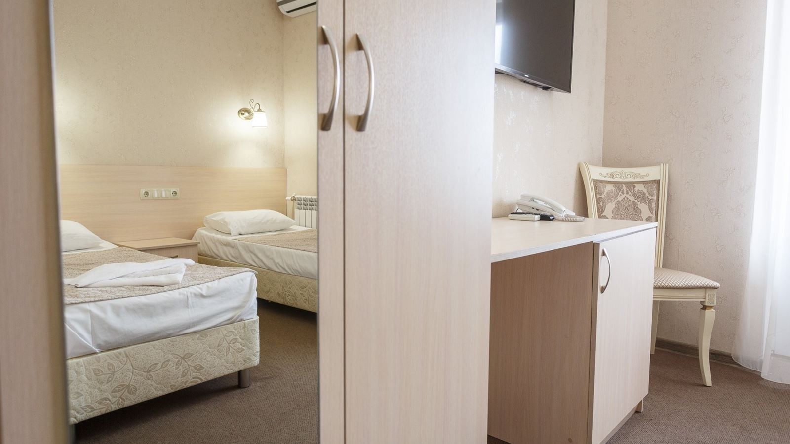 rooms-2-местный-стандарт-с-балконом-корпуса-№3