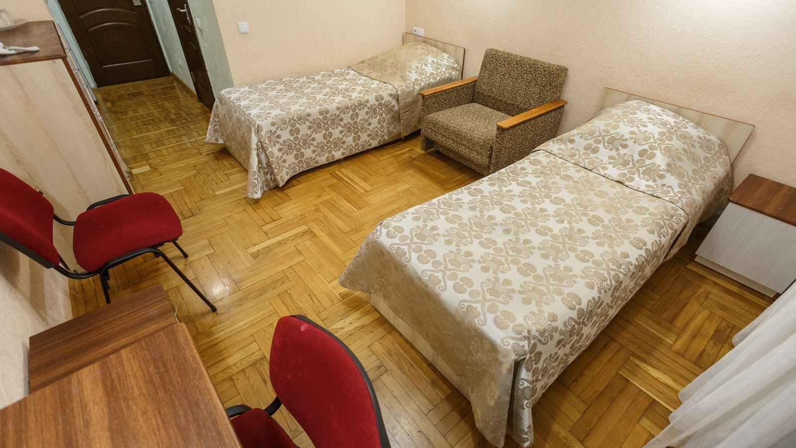 rooms-2-местный-стандарт-горы-с-балконом-корпус-№4