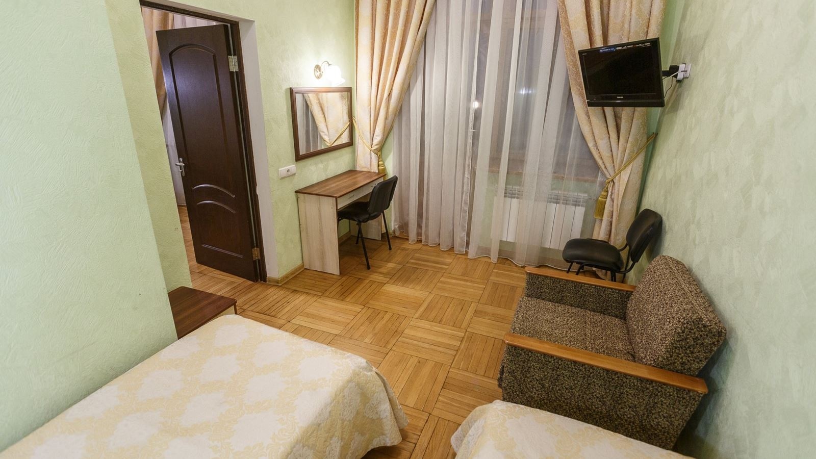 rooms-2-местный-стандарт-горы-с-балконом-корпус-№4