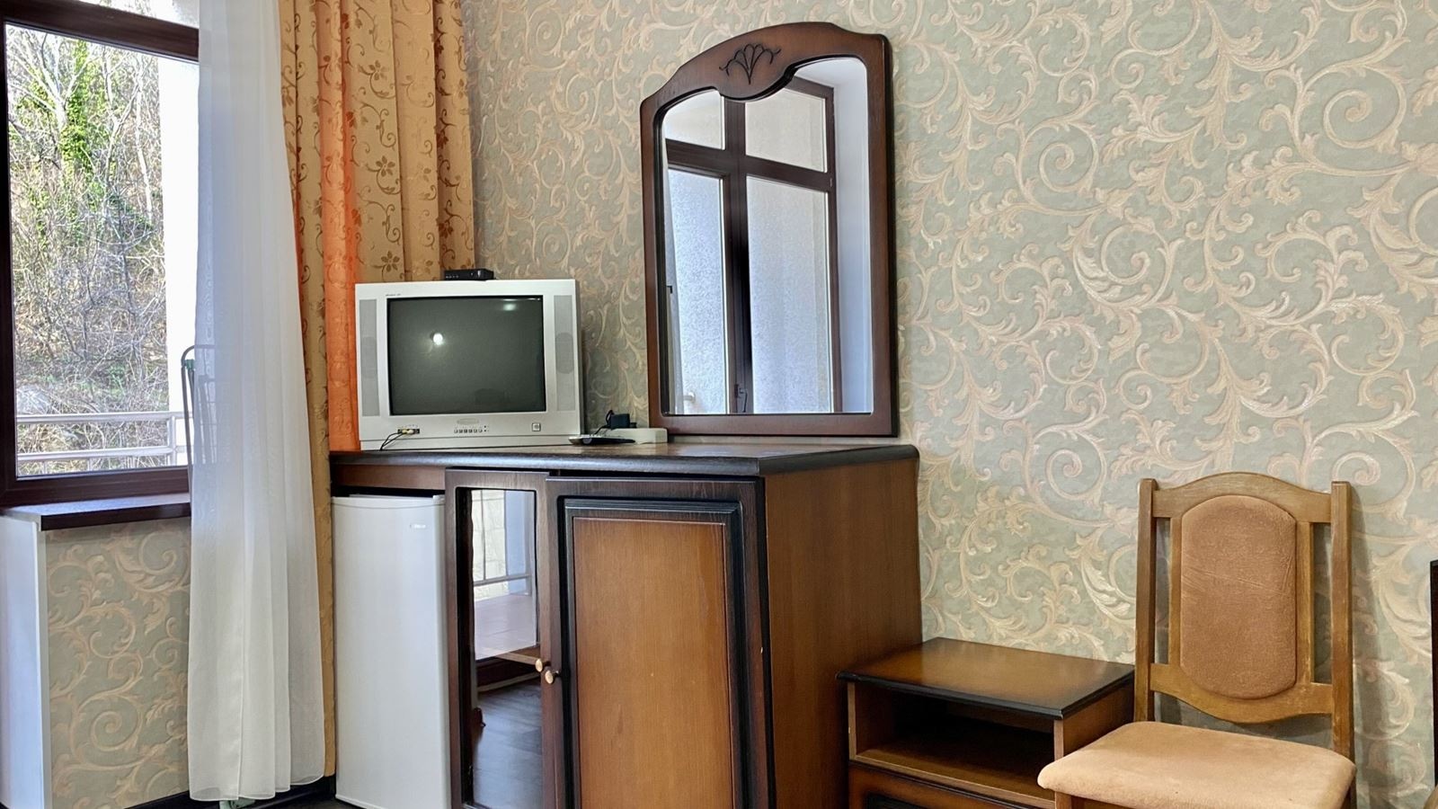 rooms-2-местный-стандарт-горы-с-балконом-корпус-№5