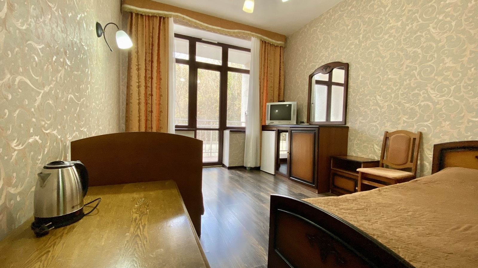 rooms-2-местный-стандарт-горы-с-балконом-корпус-№5