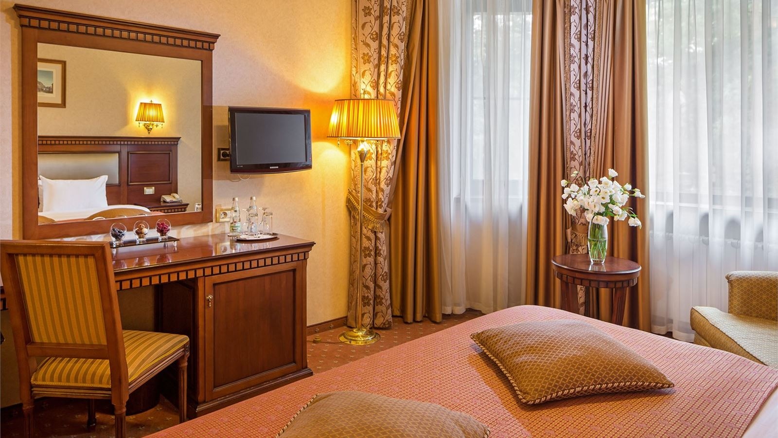 rooms-стандартный-2местный-номер-с-1-двуспальной-кроватью