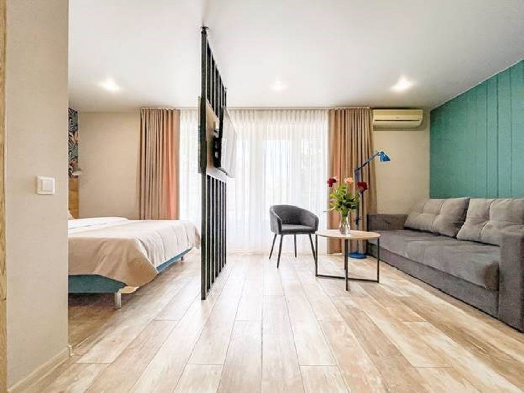 rooms-стандарт-семейный-с-балконом