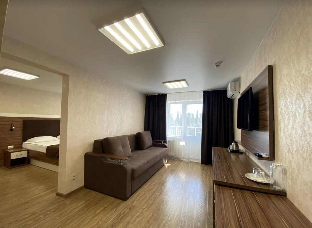 rooms-2х-местный-2х-комнатный-люкс-основной-корпус