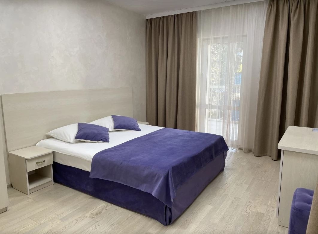 rooms-2х-местный-1но-комнатный-люкс-гостевой-дом