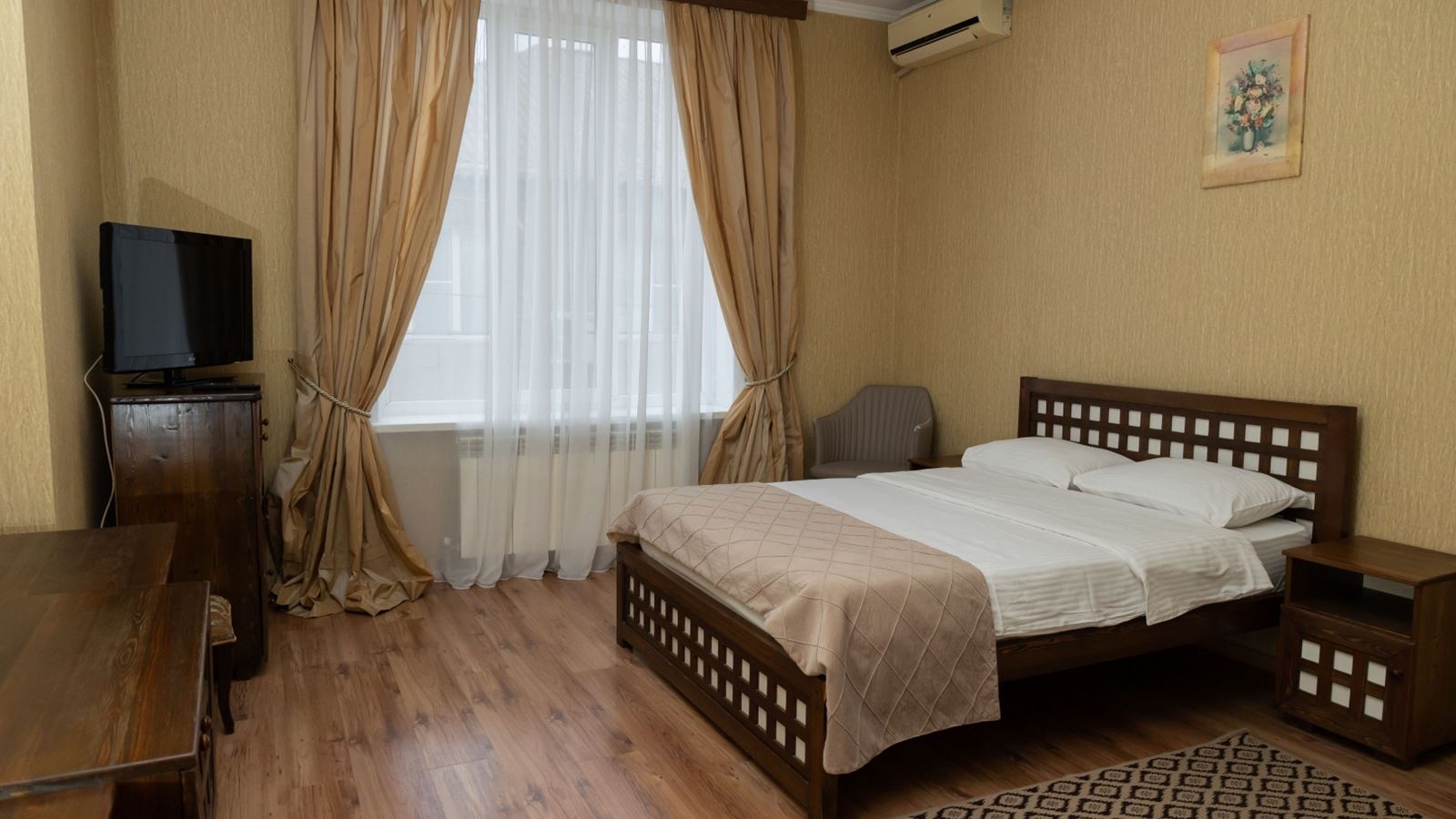 rooms-стандарт-с-двуспальной-кроватью-общая-площадь-20-м²