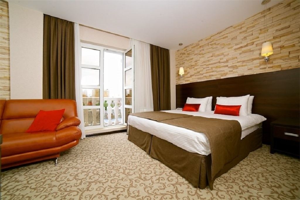 rooms-комфорт-с-балконом