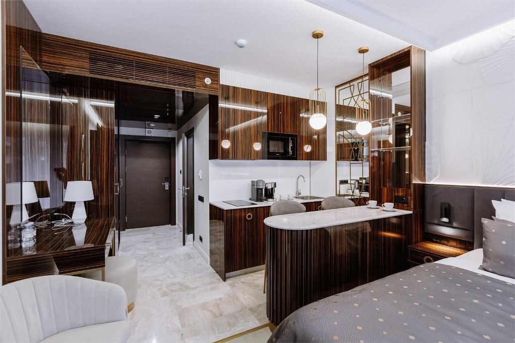 rooms-studio-with-kittchen