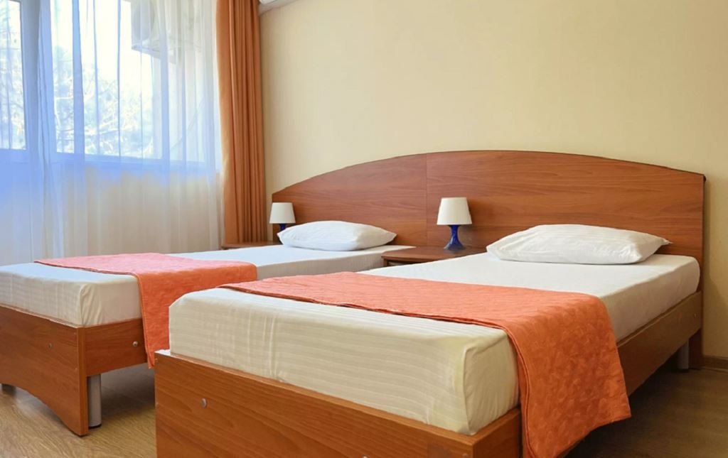 rooms-стандартдвухместный-первая-категория-однокомнатный-с-балконом-общая-площадь-20-квм