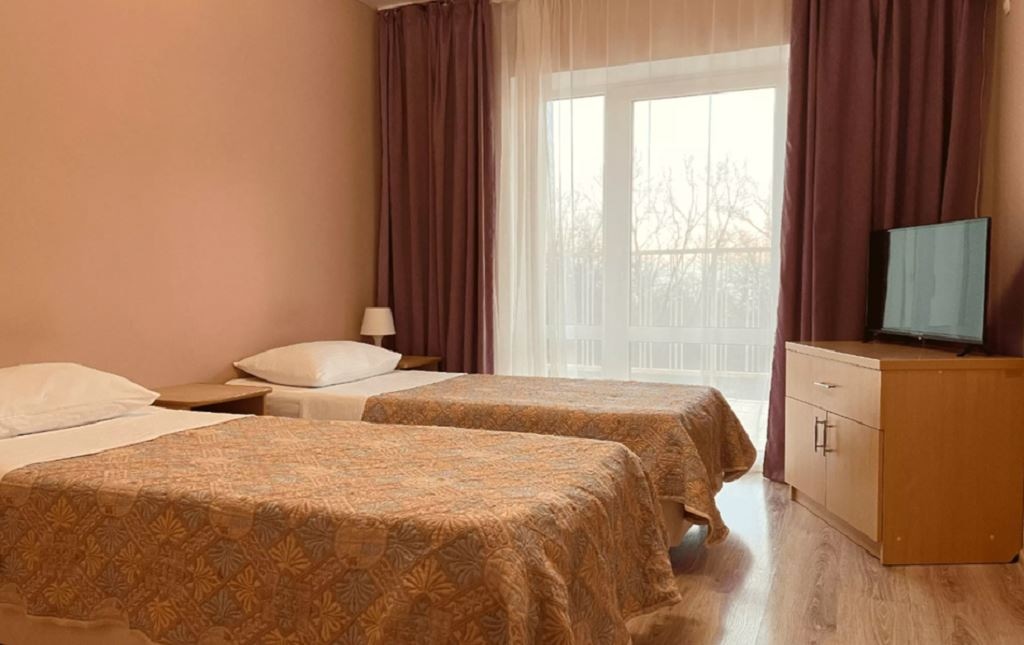 rooms-семейныйчетырехместныйвторая-категория-стандарт-двухкомнатный-общая-площадь-40-квм