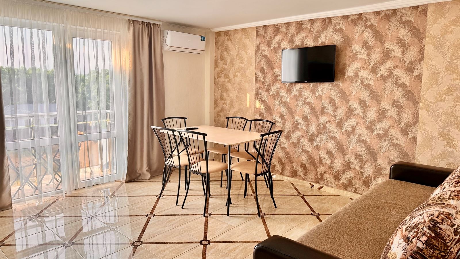 rooms-семейный-мореобщая-площадь--50-квм