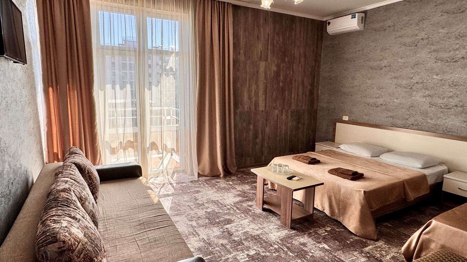 rooms-комфорт-с--балконом--общая-площадь-25-квм