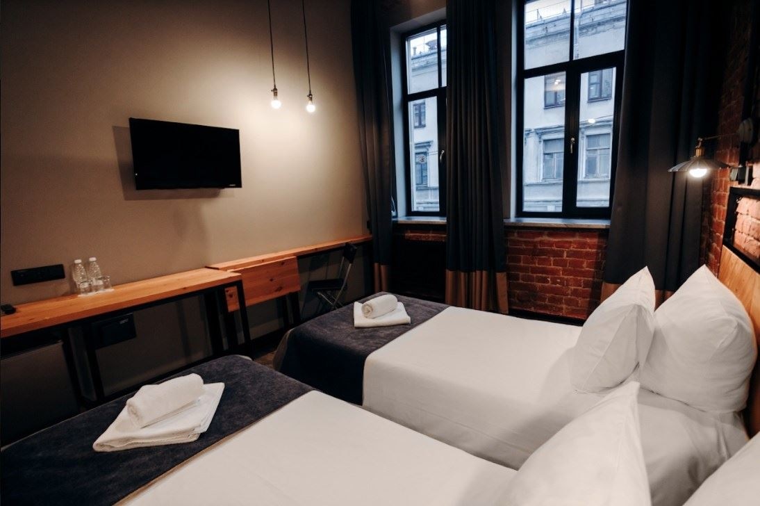 rooms-city-view-twin