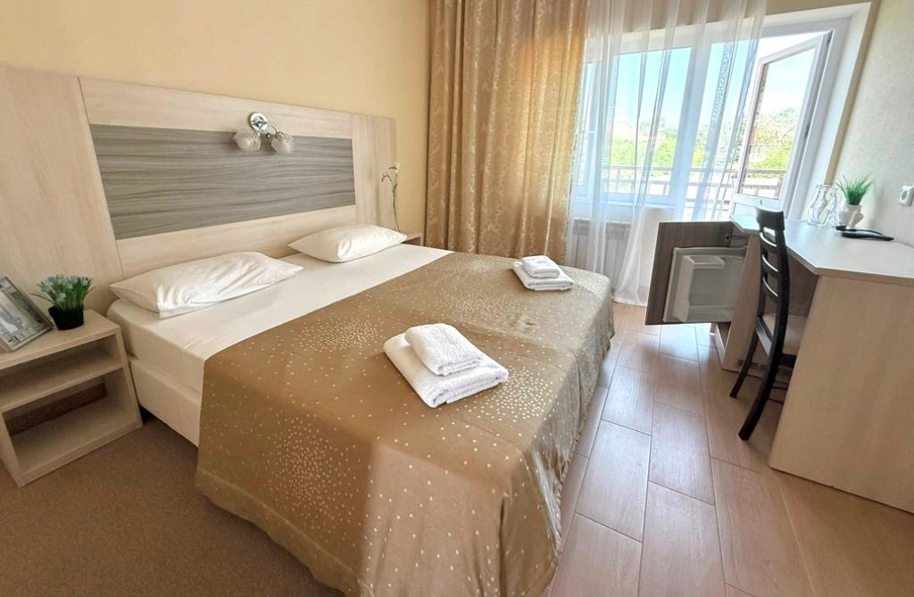 rooms-comfort-s-balkonom