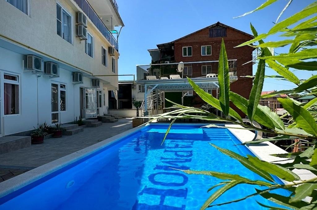 pools-outdoor-pool