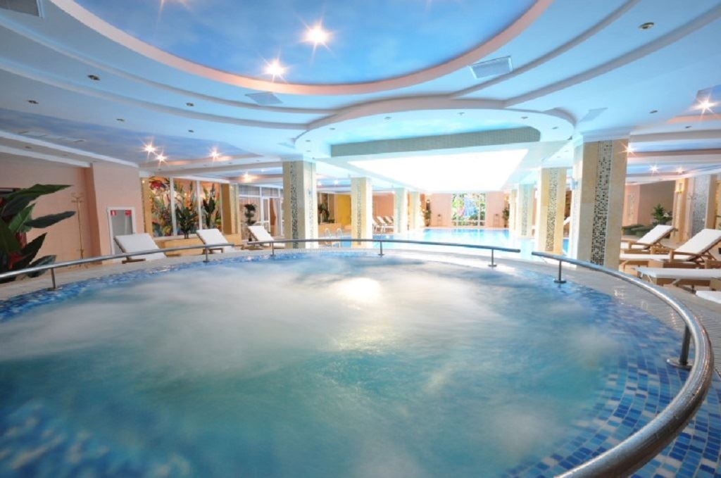 pools-indoor-pool
