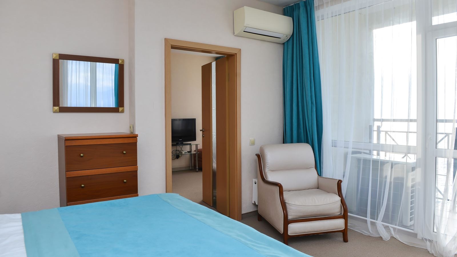 rooms-3-комнатный-делюкс