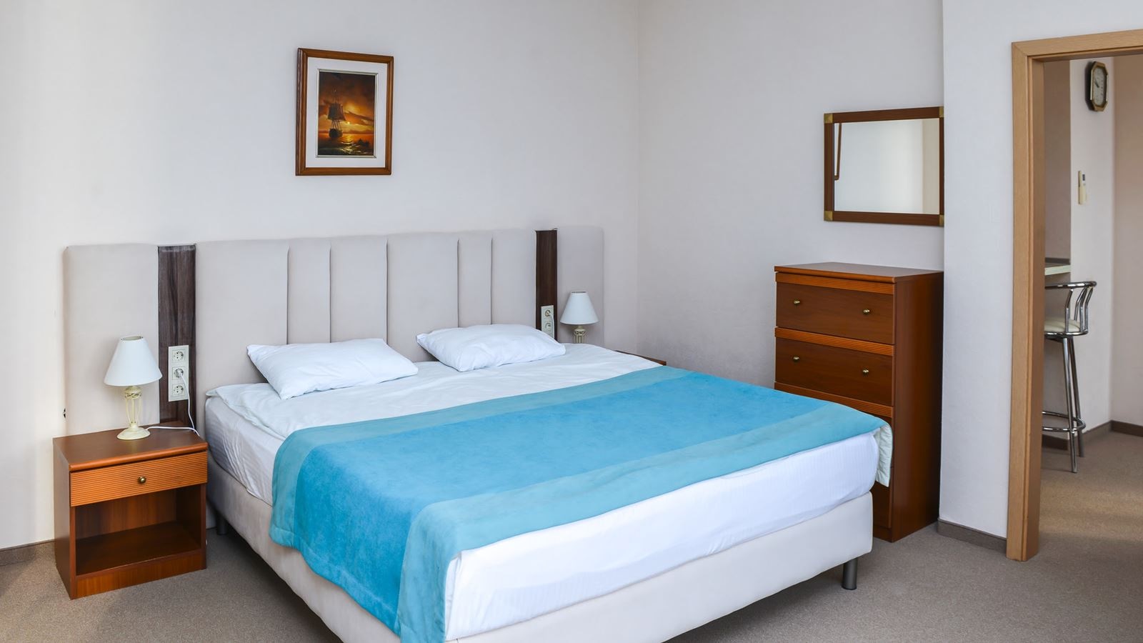 rooms-3-комнатный-делюкс