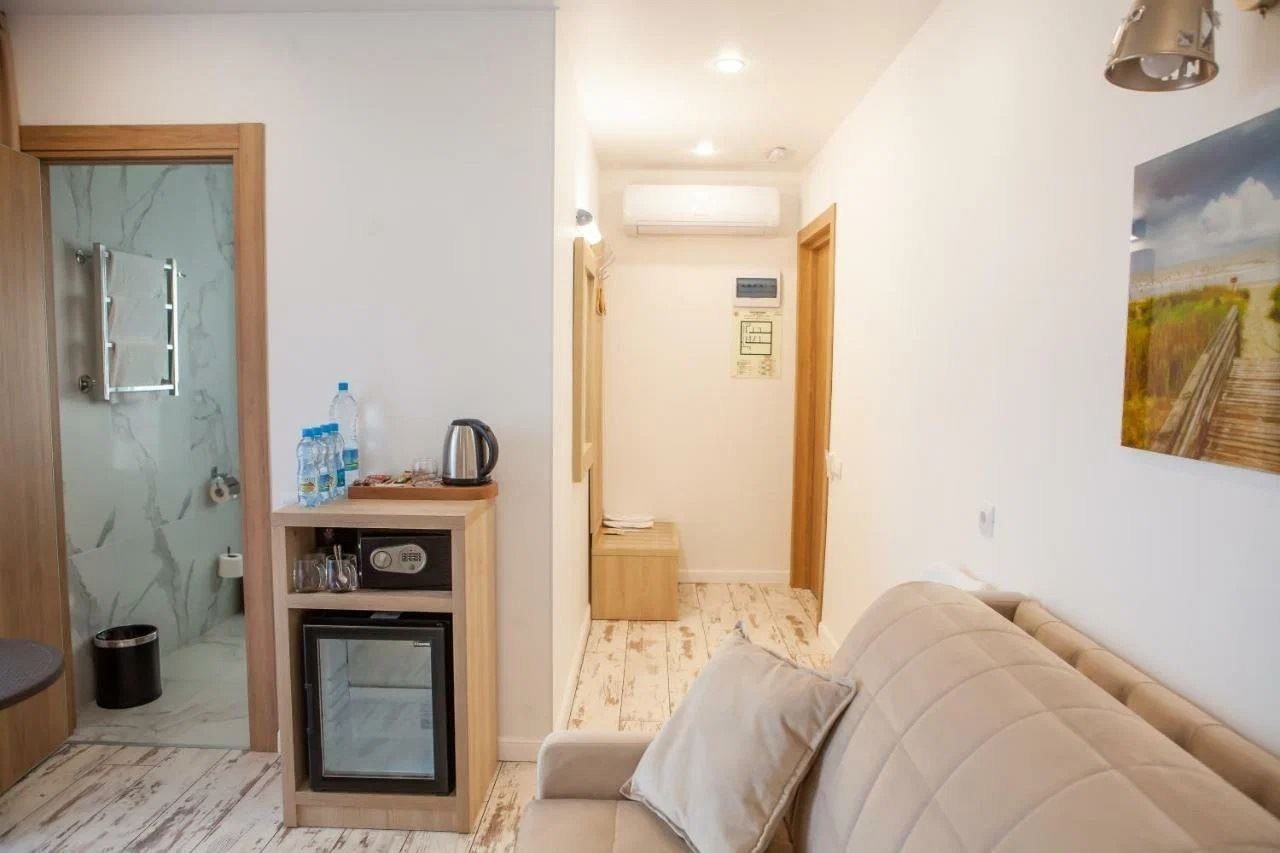 rooms-standard-4bed-room-with-sea-view