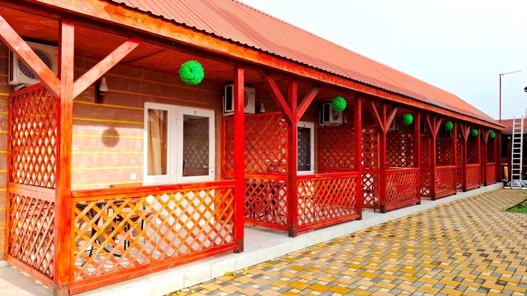 rooms-трехместный-стандарт-с-террасой