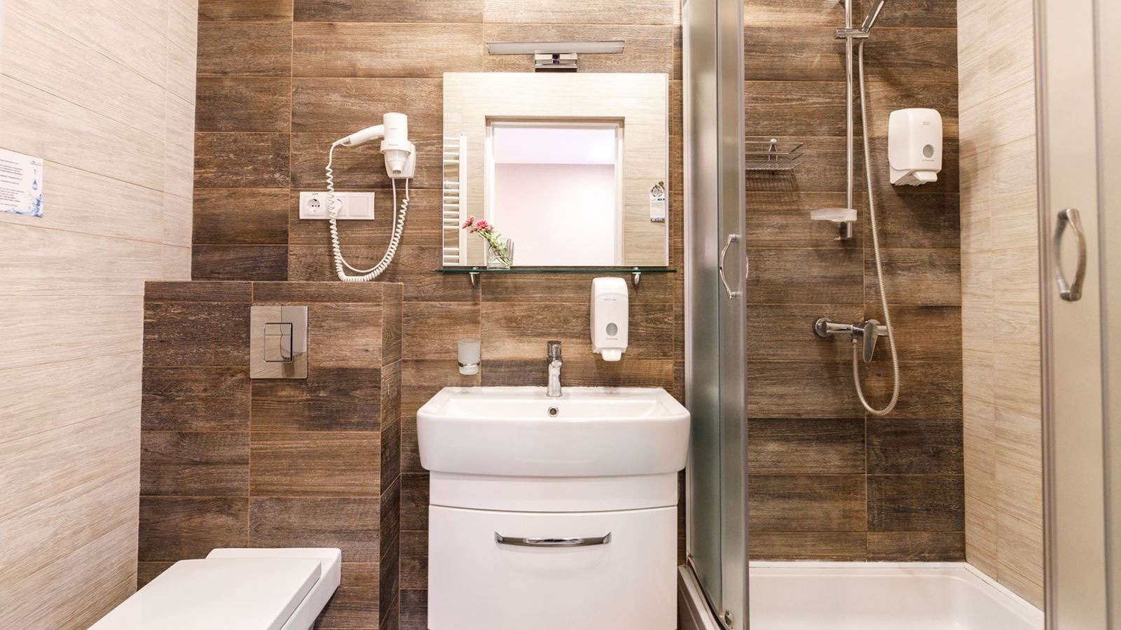 rooms-напівлюкс