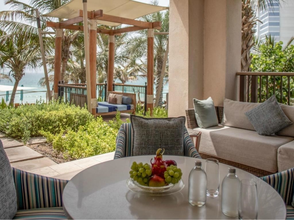 rooms-one-bedroom-resort-suite