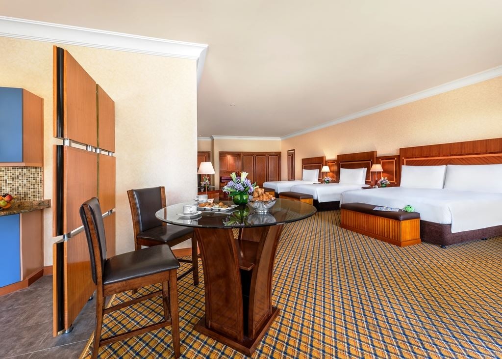 rooms-family-gulf-view-room