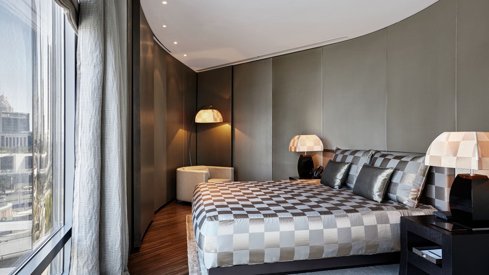 rooms-armani-executive-suite