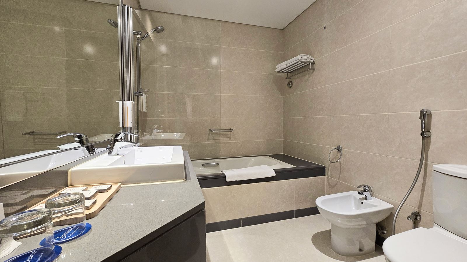 rooms-executive-2-bedroom-suite