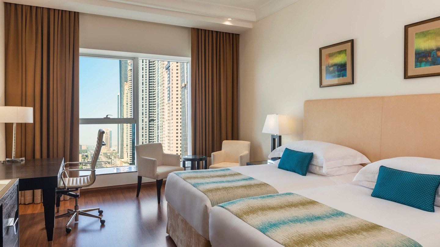 rooms-three-bedroom-tower-2-suite